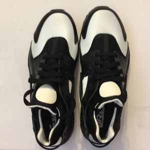New Nike Huaraches